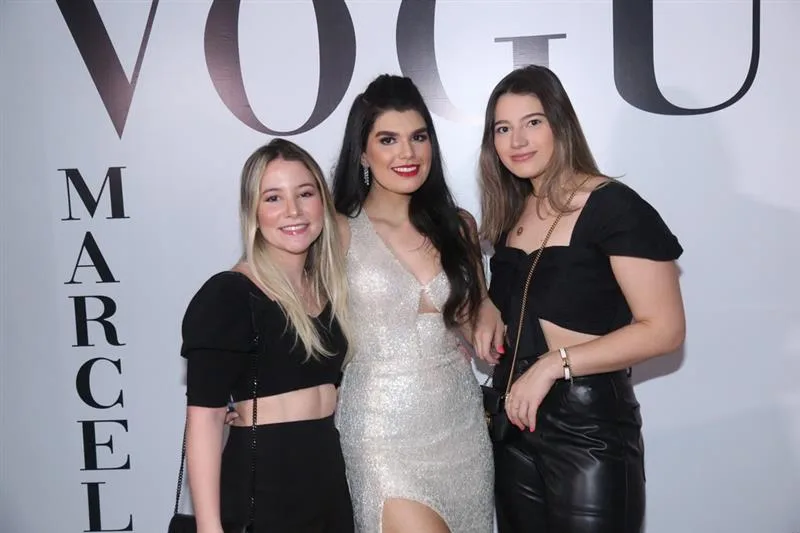 Camila Amora, Marcelle Câmara e Amanda Rufino