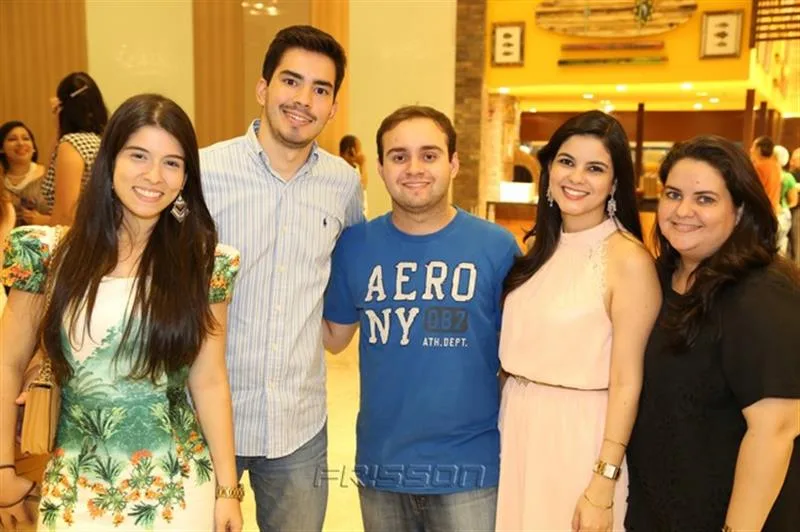 Cristiana Rola, João Lino, Cabral Castelo, Danielly e Fernanda Lino