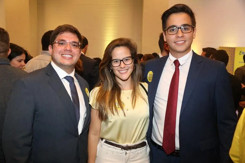 Guilherme Camarão, Ângela Castelo e Thiago Camara