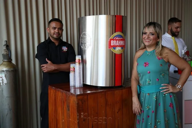 Chopp Brahma e Jocy Jinkings