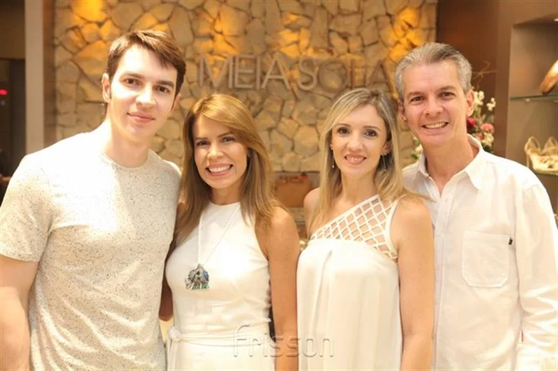 André Albuquerque, Maira Silva, Andressa Mendes e Claudio Brito