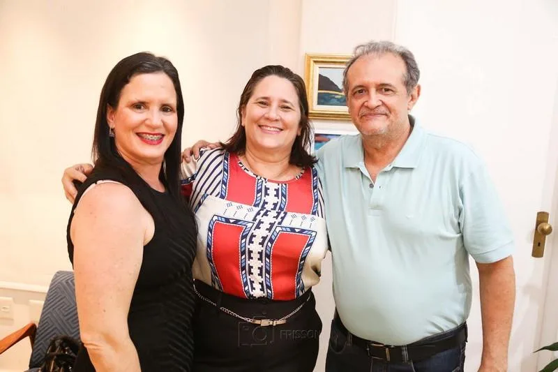 Adriana e Izidorio Melo com Fernanda Cláudia