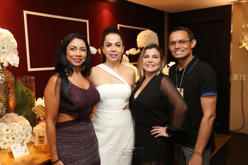 Ana Costa, Roberta Fontelles Philomeno, Jaqueliene Kato e Maicon Viana