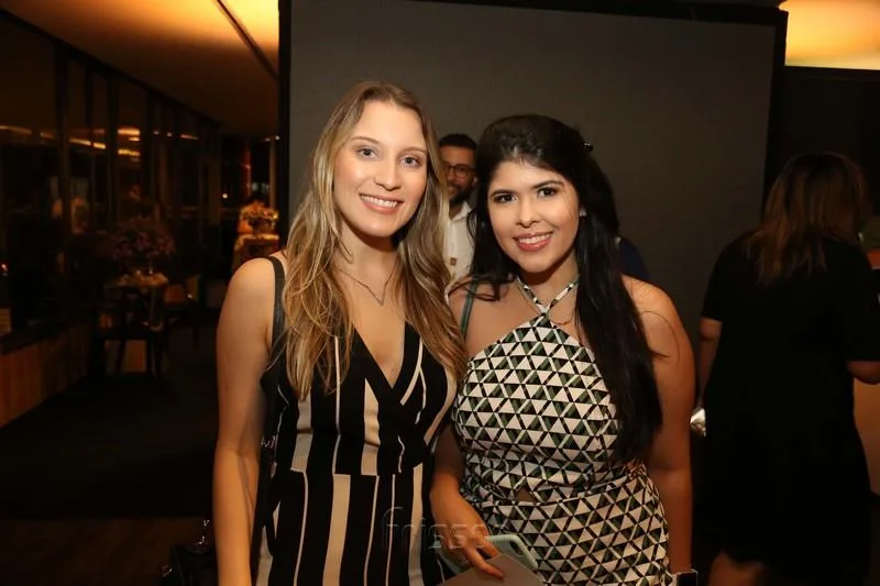 Carolina Sidon e Roberta Simoes