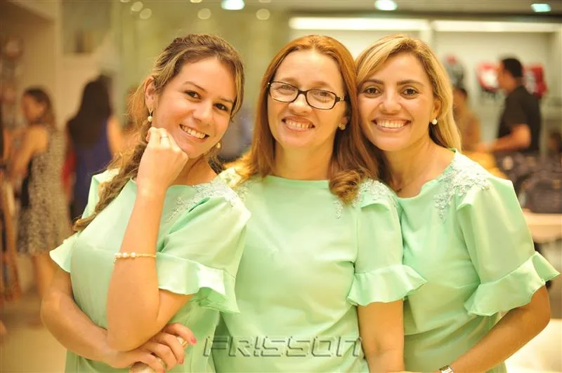 Fabrícia Fernandes, Consolação Linhares e Lili Batista