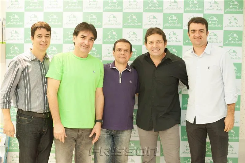 Genário Nobrega, Paulo Simões, Gilson Gomes, Marcos Oliveira e Serginho Benevides
