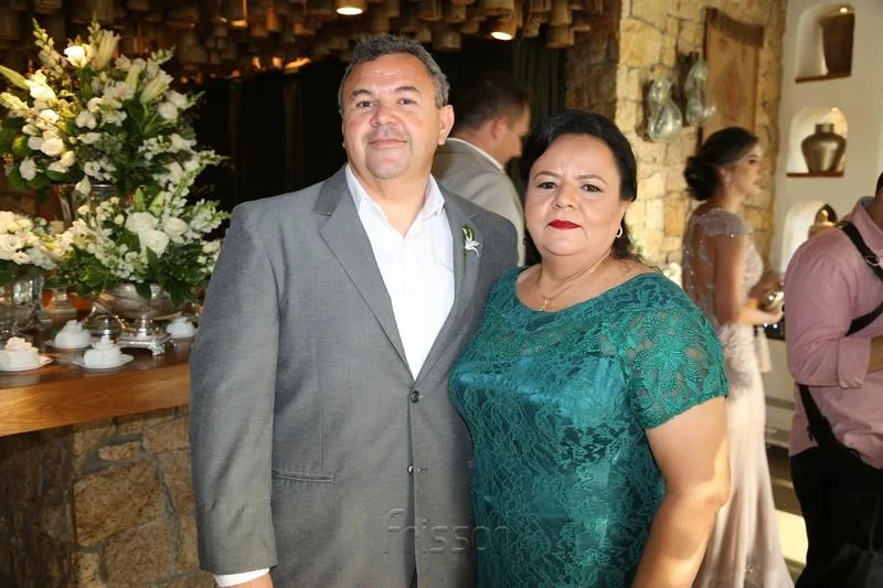 Bruno Pires e Ana Clara Mourão