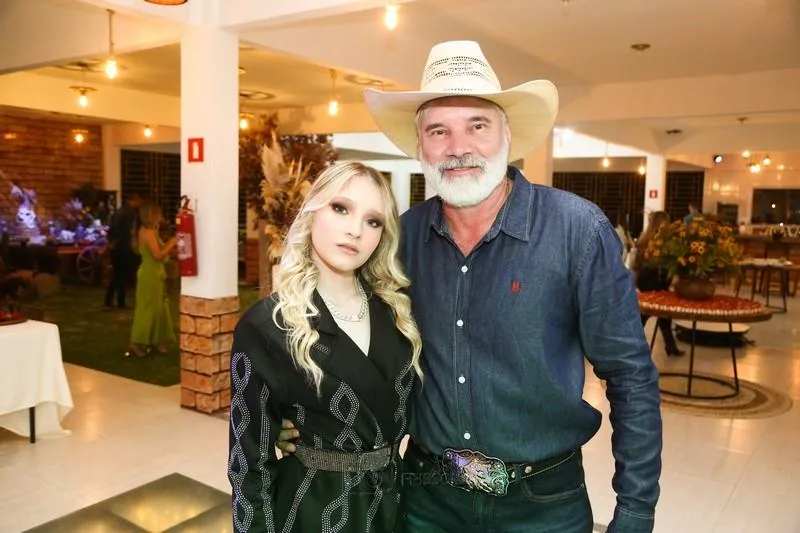 Amanda e Leone Barbosa