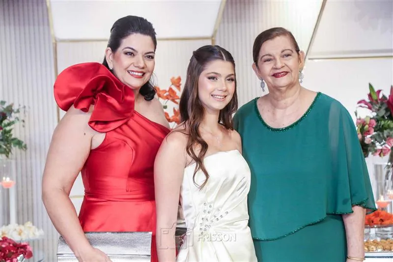 Andrea, Gabriela e Belarmina Ponte