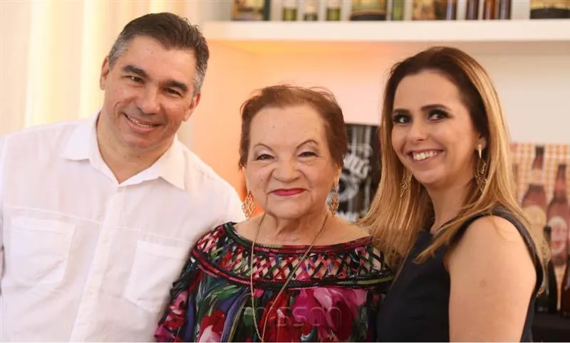 Liris Campelo e Marcos Helano Carneiro e Stella Carneiro