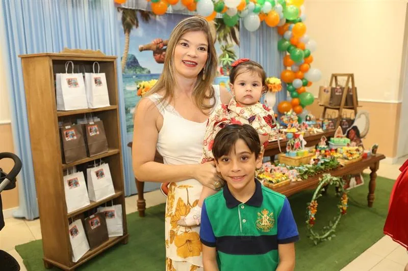 Alessandra, Marina e Heitor Aragão