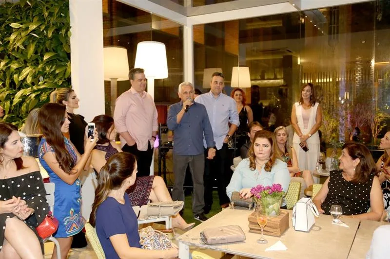 Apresentacão Mota Machado e LaVie