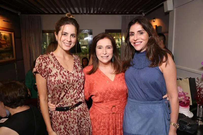 Bia Gradvohl, Adriana Teixeira e Cristiane Faria
