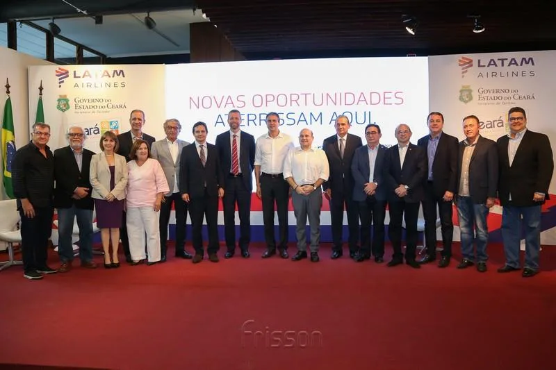 Celebração dos Novos Voos Da Latam Airlines Brasil