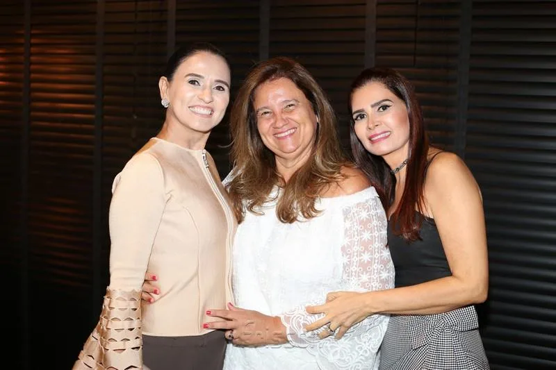 Aniversário de Letícia Studart