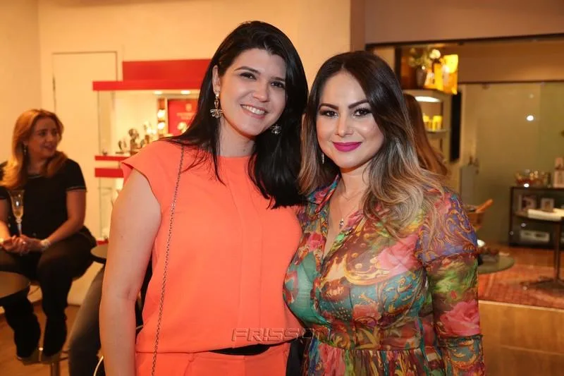 Adijelcia Fernandes e Jamile Cambraia