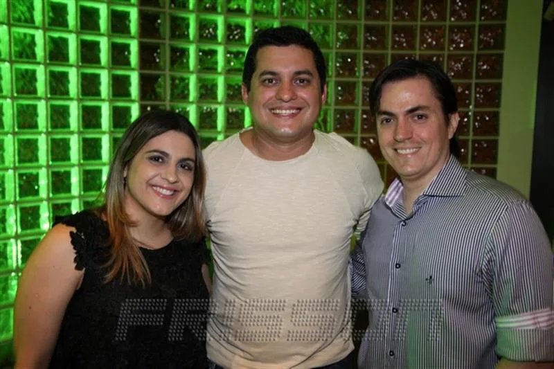 Ariane Bastos, Regis Vieira e Joao Paulo Bastos