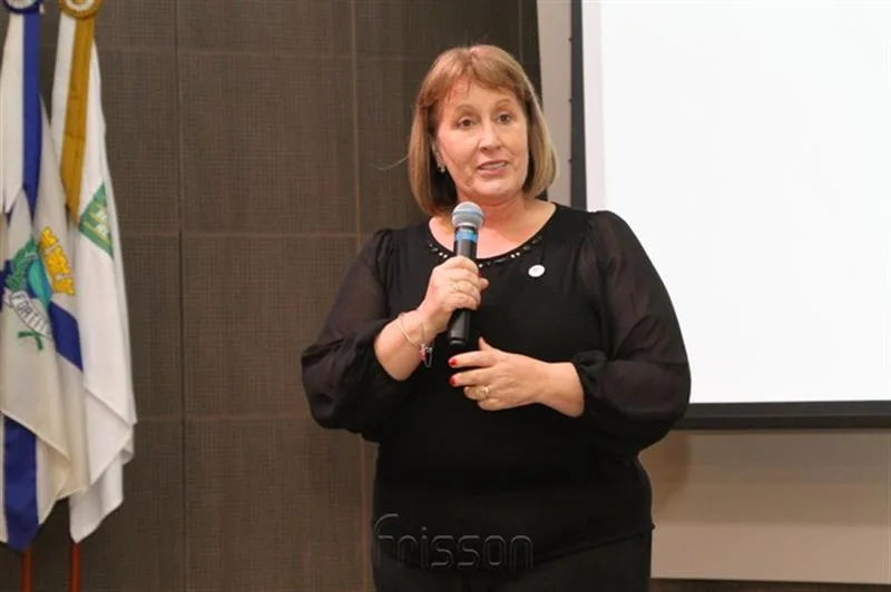 Annette de Castro