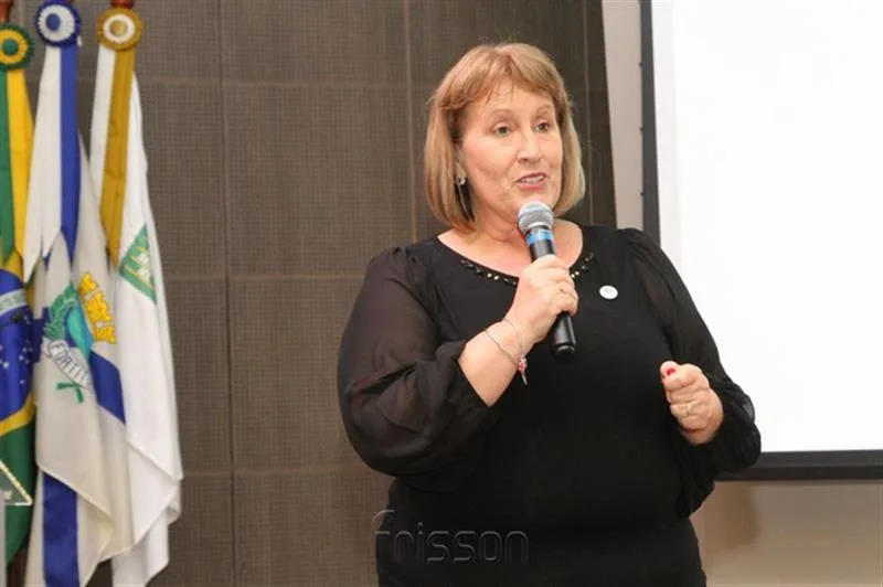 Annette de Castro