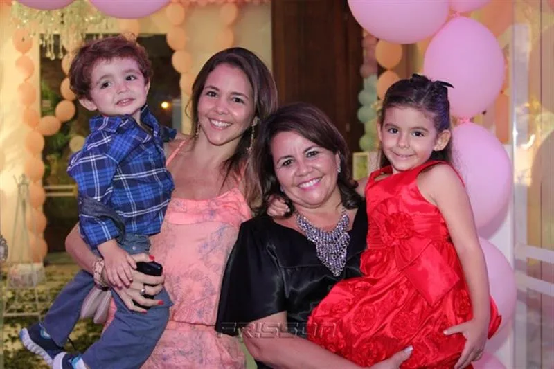 Caio, Dania, Ivana e Julia Castro