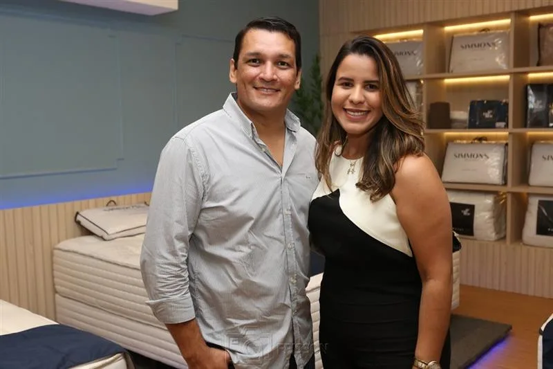 Hertz Cavalcante e Larissa Maciel