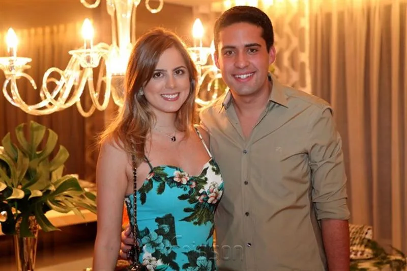 Bia Gradvohl e Vitor Oliveira