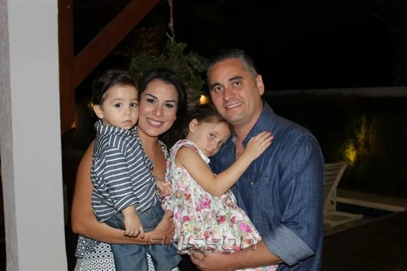 Bruna Baima e Fernando Santos com filhos