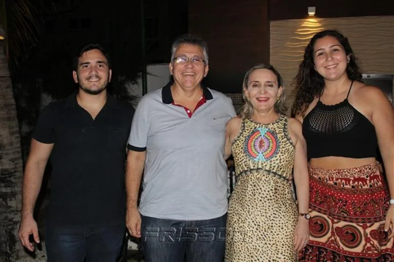 Kallil, Tales, Maria Tereza e Tabata Teles