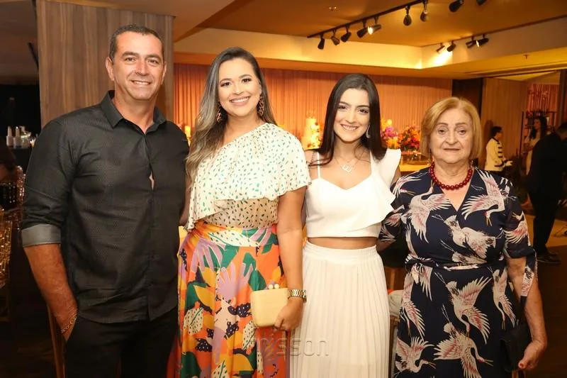 Alderi Coelho, Erica Martins, Eduarda Coelho e Lucicleia Brasil