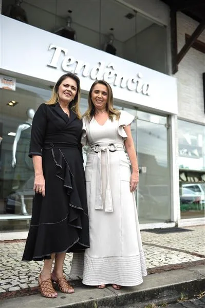 Tecia Lêda e Ana Paula