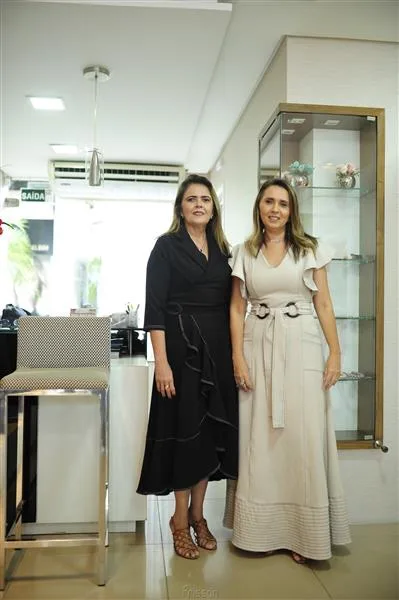 Tecia Lêda e Ana Paula