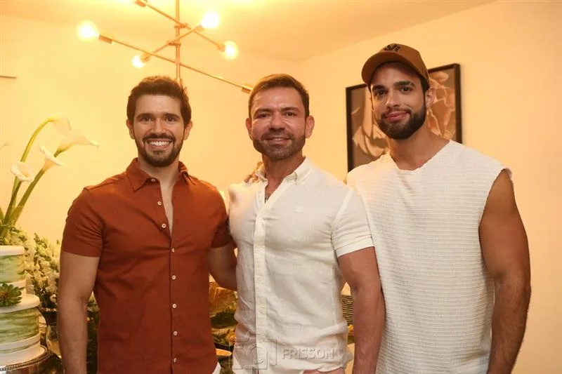 Alexandre Andrade, Fred Carioca e Júnior Timbó