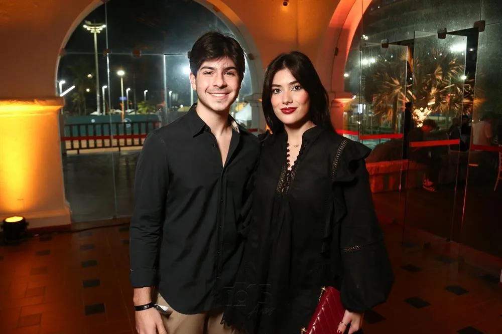 Deib Otoch e Bianca Cysne