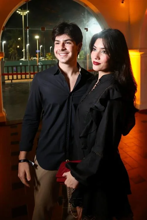 Deib Otoch e Bianca Cysne