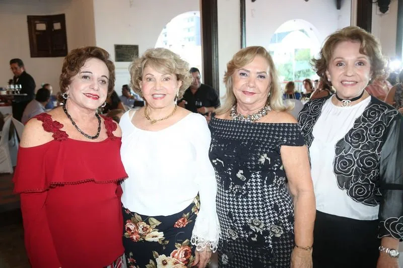 Suely Belém, Rochelle Bonorandi, Beth Sampaio e Vitória Philomeno