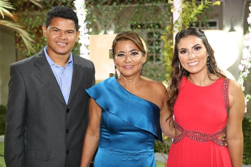 Antonio Simar, Vangile Carvalho e Beatriz Holanda