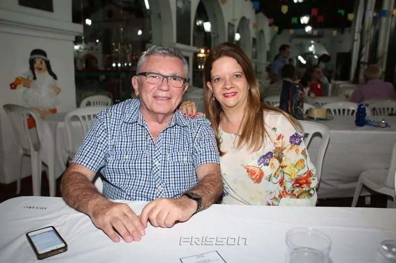 Eliardo e Kátia Santos