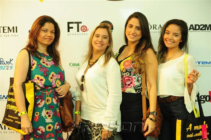 Carmem Sampaio, Lia e Lara Nóbrega e Clarisse Santana