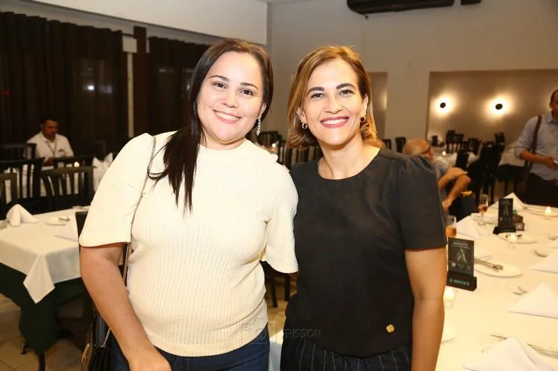 Fernanda Leite e Helaine Oliveira