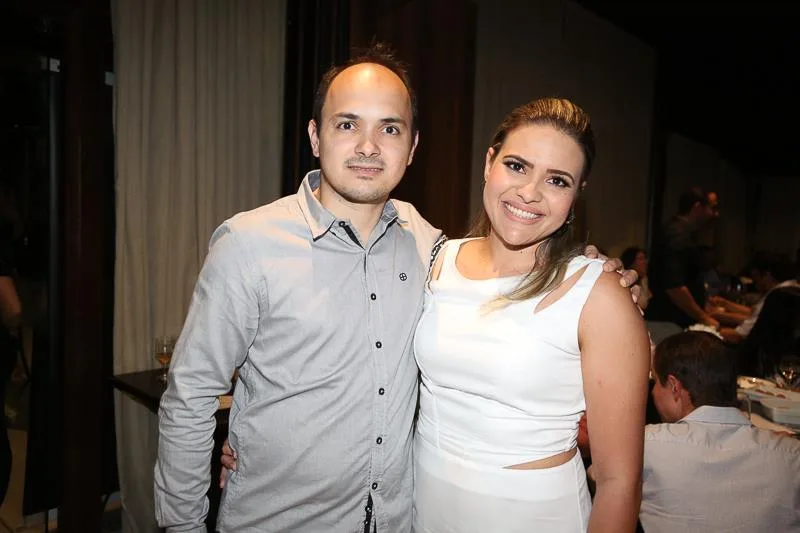 Anderson Carvalho e Sara Bezerra