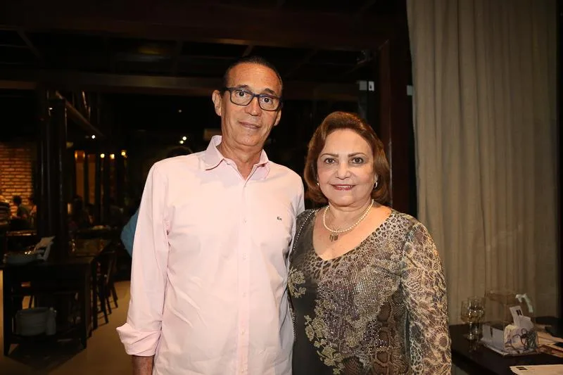 Aristófanes e Vânia Canamary