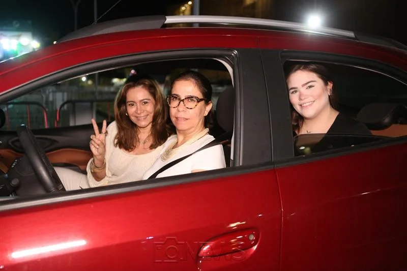Aline Almeida, Gina Paiva e Gabriella Almeida