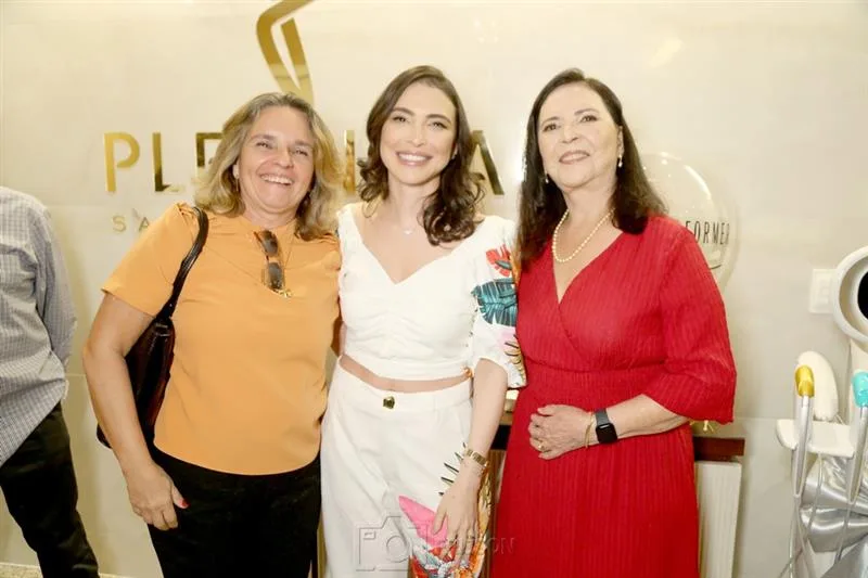 Aracelia Parente, Lia Albuquerque e Graça Loureiro