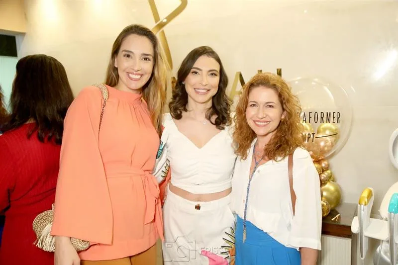 Clarissa Capistrano, Lia Albuquerque e Felicia Sarrassine
