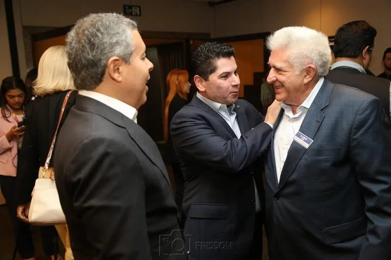 Anastácio Marinho, Pompeu Vasconcelos e Deusmar Queirós