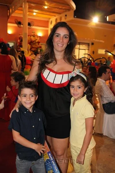 Davi, Bárbara, Valentina Pesqueira