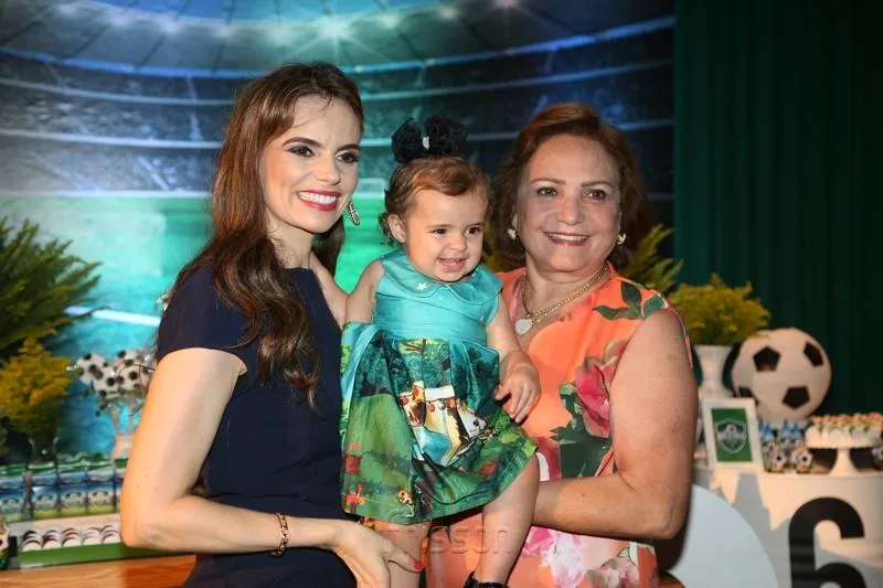 Cristiane, Lara e Vânia Canamary
