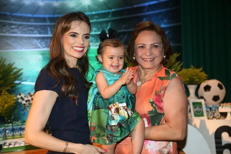 Cristiane, Lara e Vânia Canamary