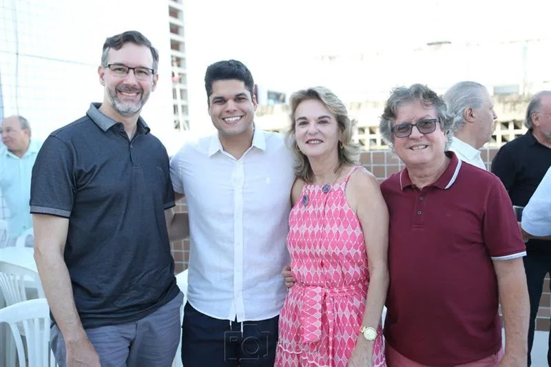 Alexandre Teixeira, Mauricio Moreira de Sousa, Denise Silveira e Marcelo Silveira