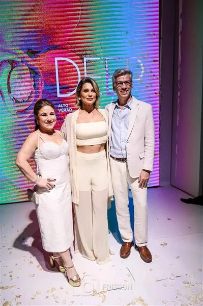 Ana Paula Aguiar e Flavia Alessandra e Marcus Paulus Moitas